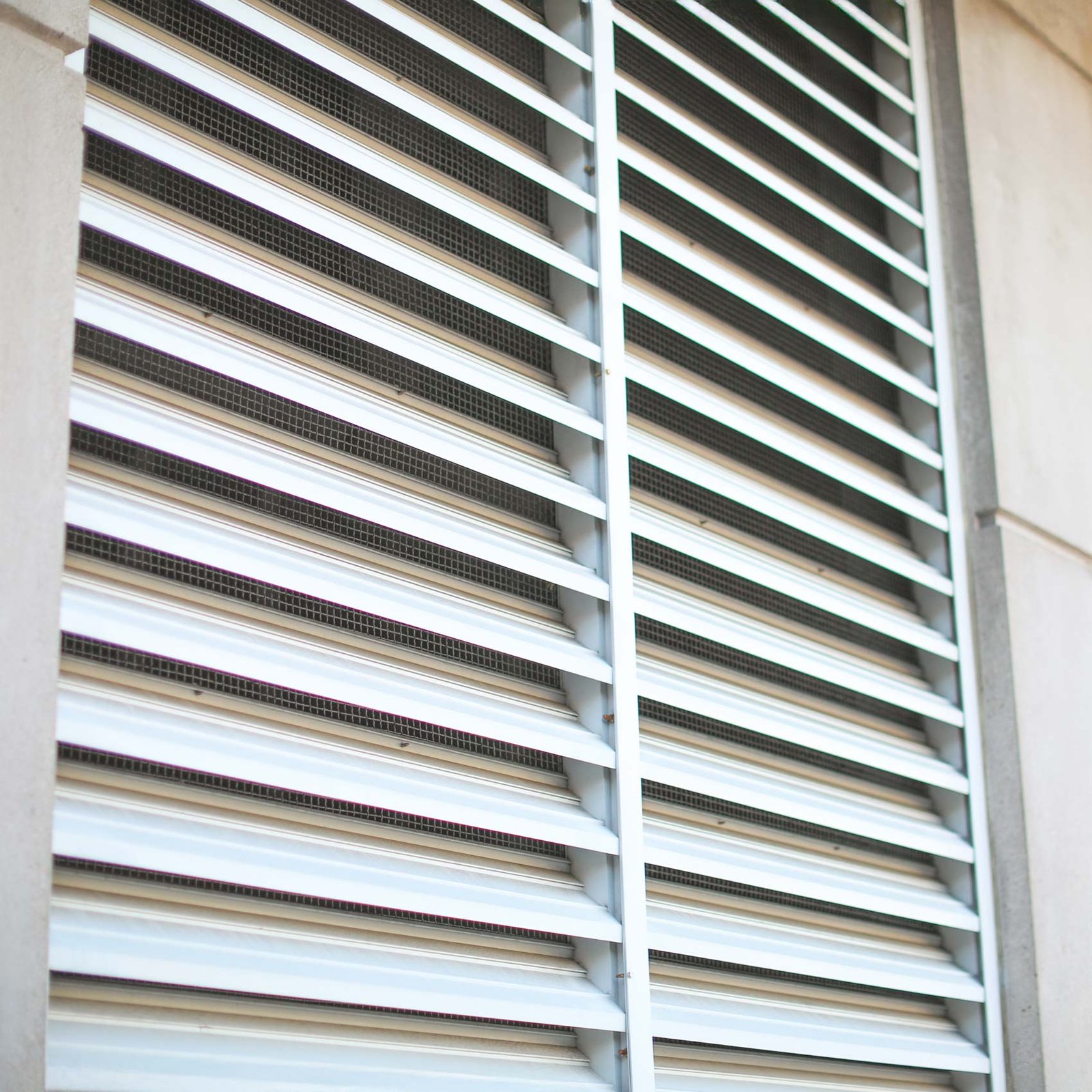 Me.Ge.Bat : Volets battants aluminium dans le loiret (45)