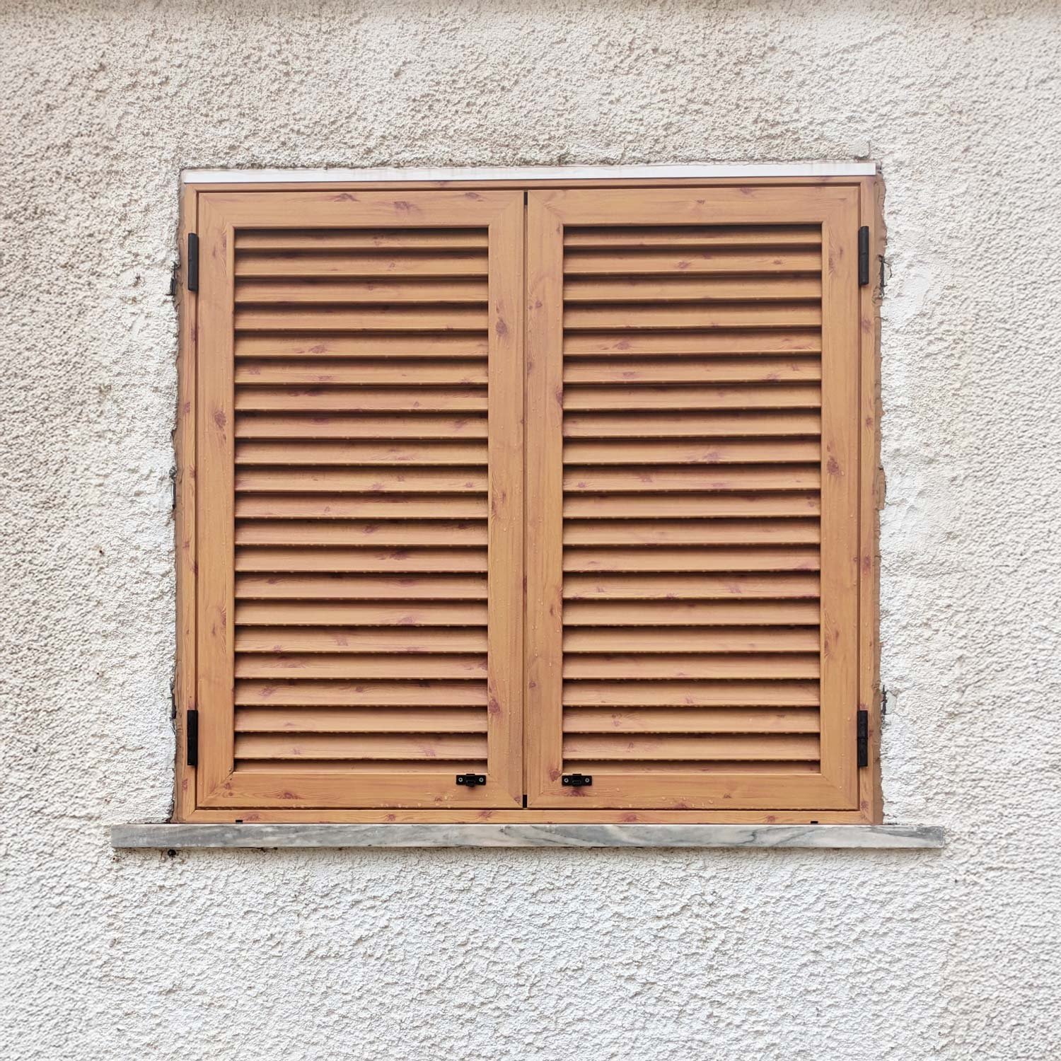 Me.Ge.Bat : Volets battants en bois dans le loiret (45)